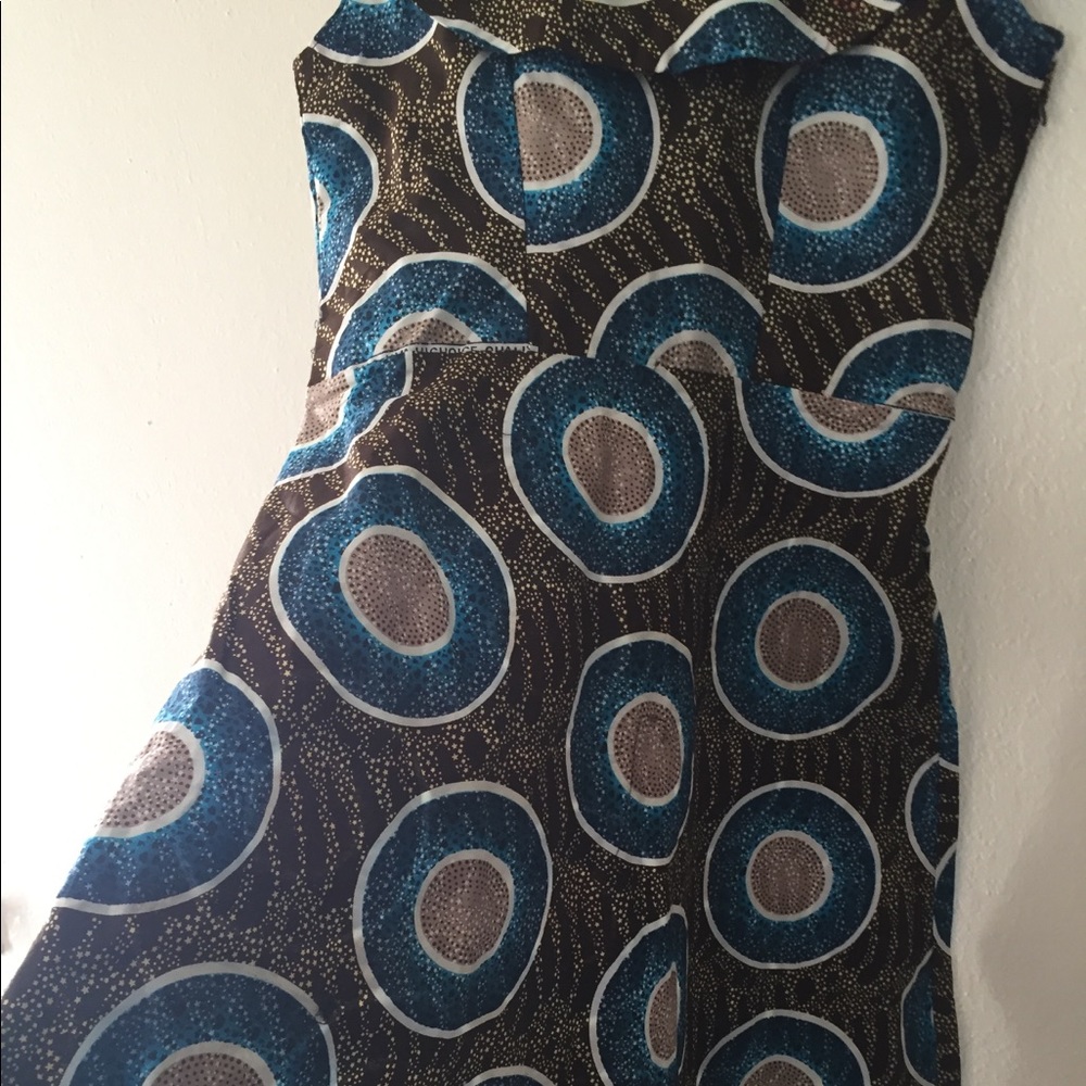 Dress - Picture 3 of 3